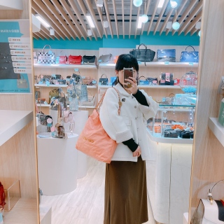 Chanel 22 Small Calfskin Coral Pink [Pre-Owned]