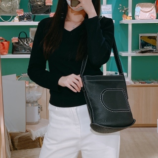 Delvaux Pin Daily PM Taurillon Soft Leather Black x PHW[Pre-Owned]    