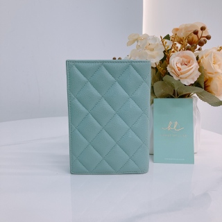 Chanel Passport Holder Caviar Light Green [Pre-Owned]