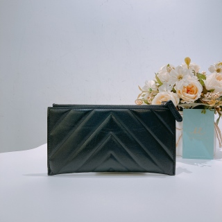 Chanel Zipper Pouch Calfskin Black x PHW [Pre-Owned]